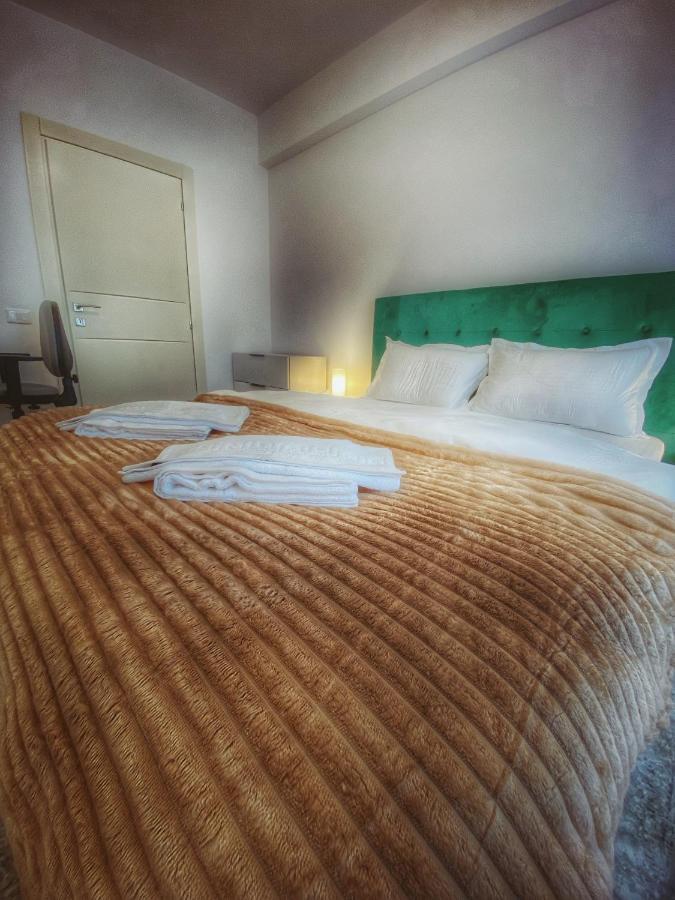 Homey Apartament 2 Rooms Palas Mall Iasi Exterior foto